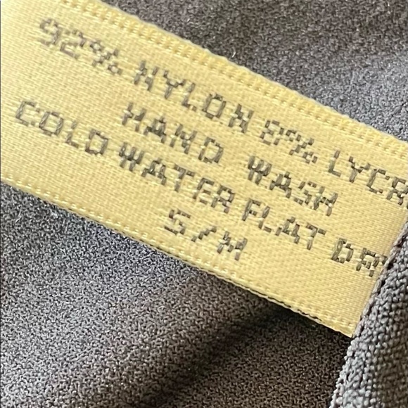 Last Tango 💃🏻 NWOT Ruched 3/4 Sleeve Seamless Black Top Size S/M - Picture 3 of 12